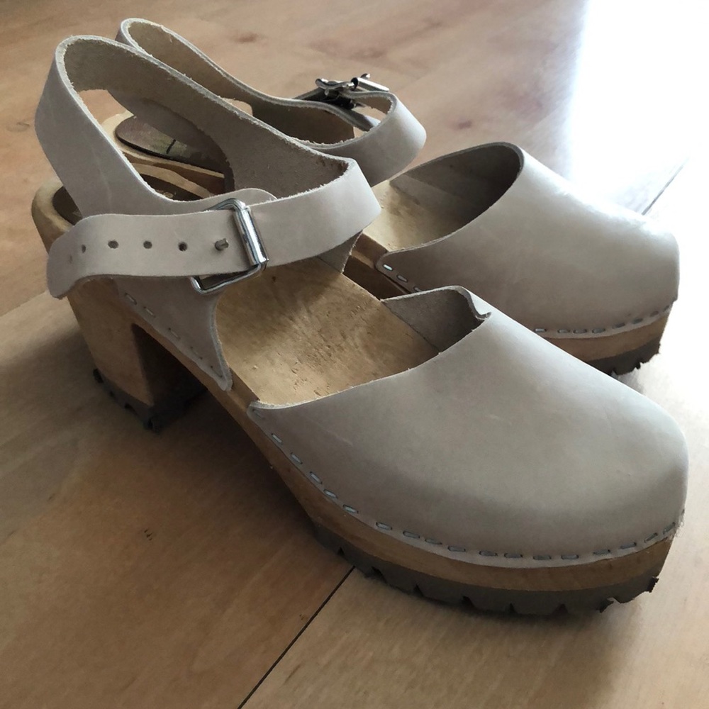Mia clogs worn once